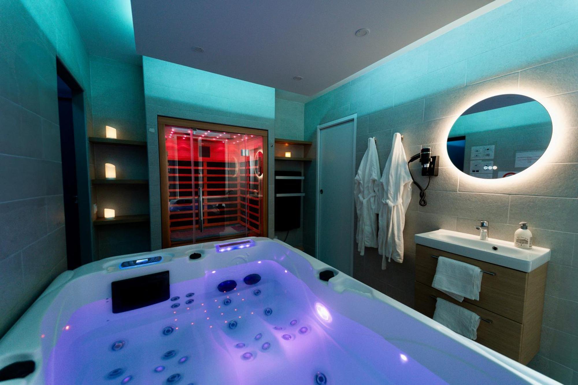 Escapade Relaxante - Spa - Jacuzzi - Sauna - Prives リスル・アダン エクステリア 写真